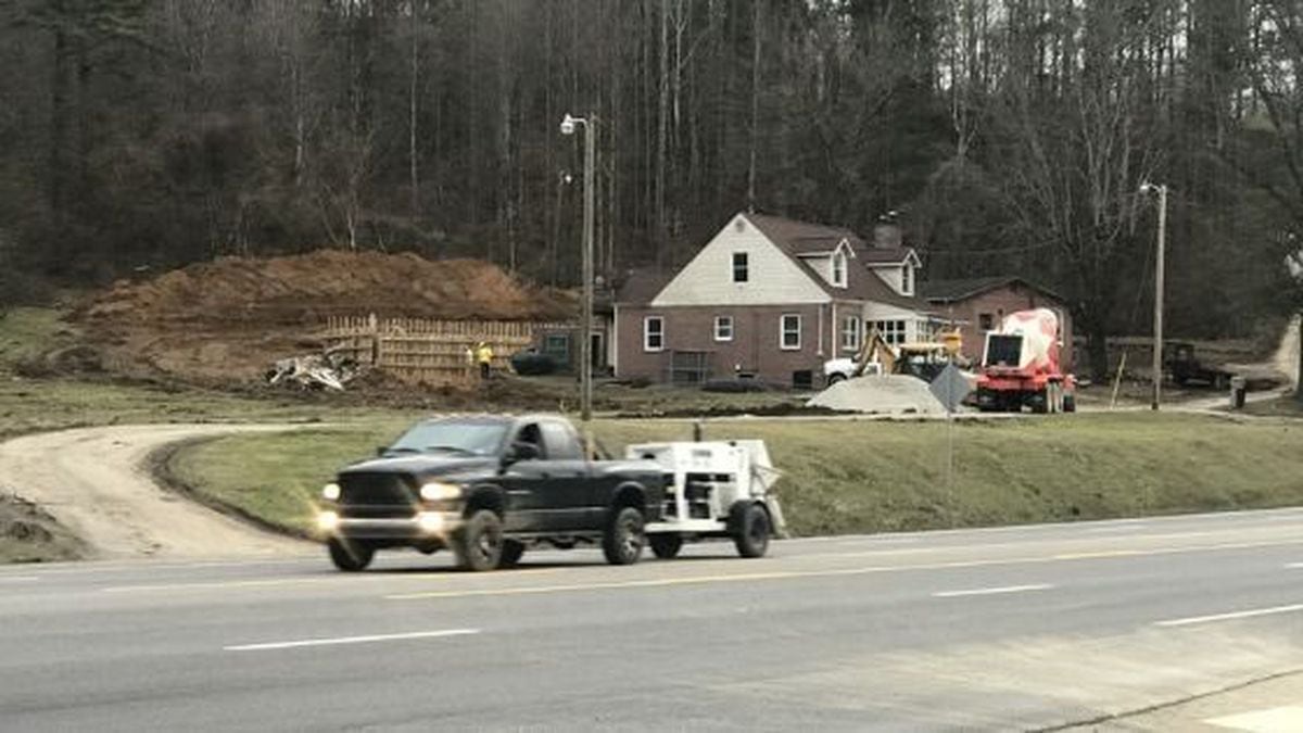 The City of LaFollette closed nearby roads as a precaution because of the quarry. / (WVLT)