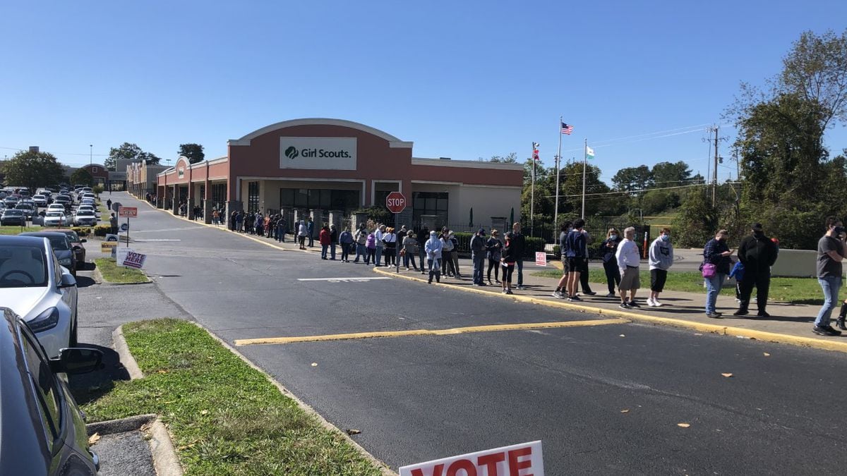 Long voting lines stretched into Saturday in Knox County.