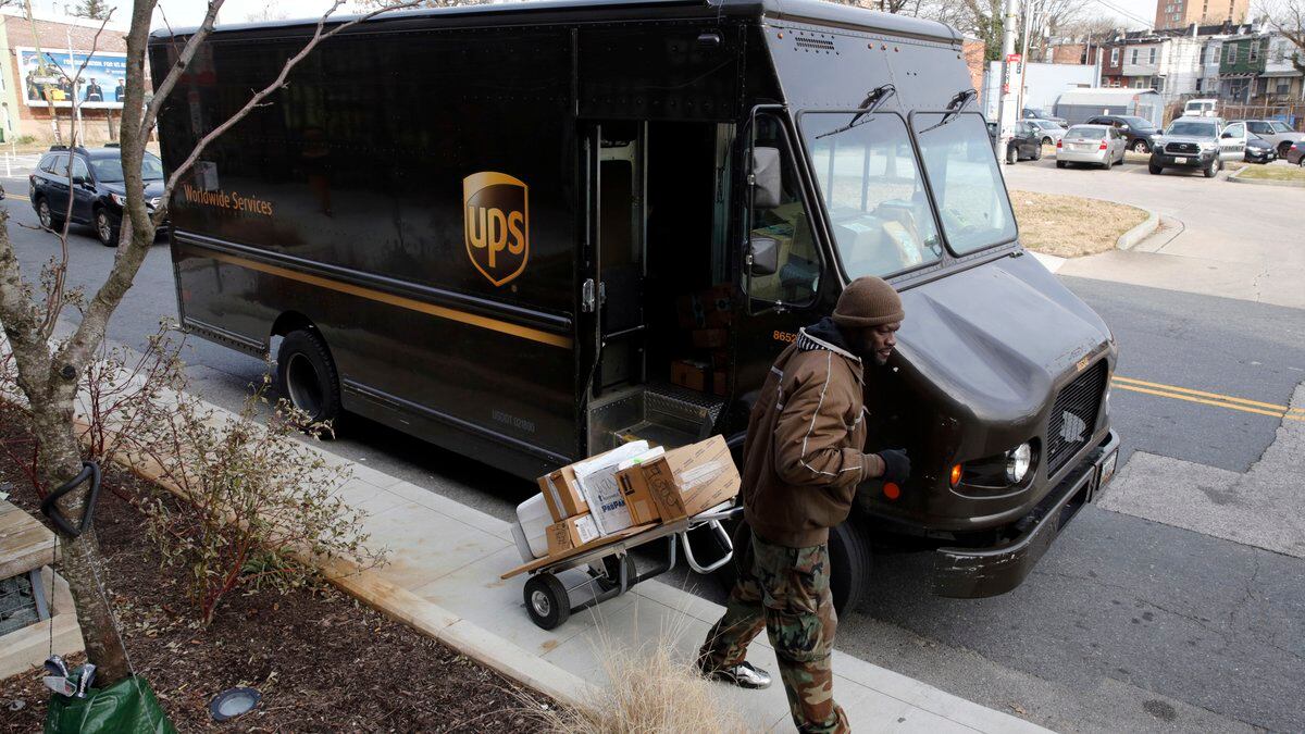 UPS raises starting wage to 14.50 per hour
