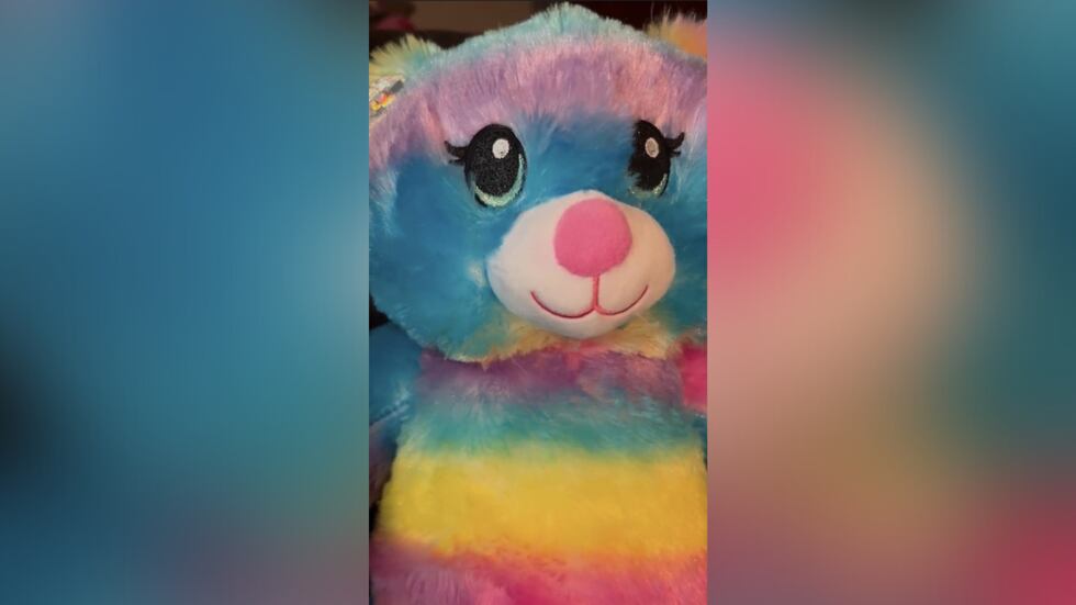 New Tazewell Goodwill hoping to reunite family with stuffed bear with late mother’s heartbeat