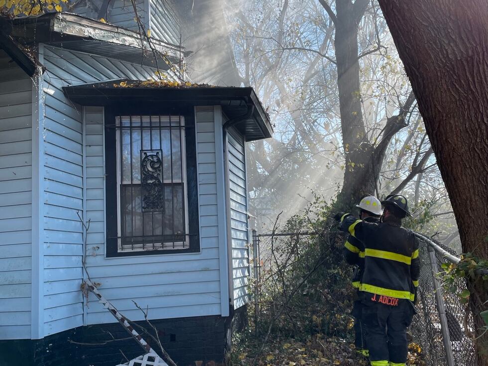Crews arrive to house fire