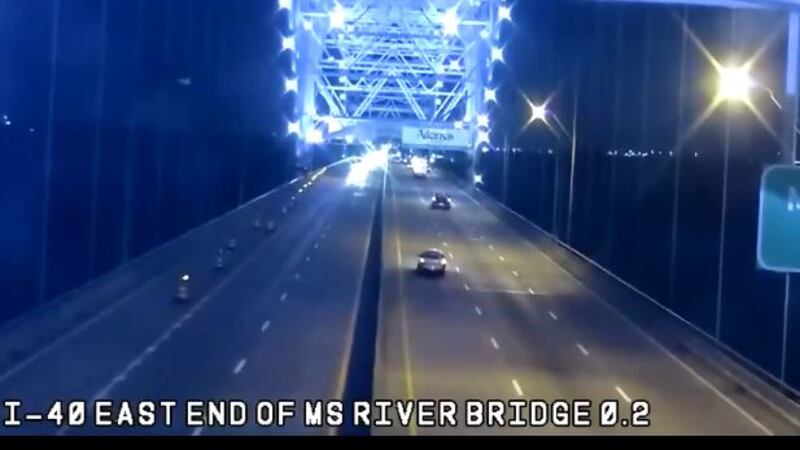 A kidnapping suspect was shot and killed by police on Hernando de Soto bridge / Source: (TDOT...